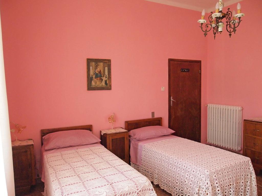 Casa Maria Appartement San Benedetto del Tronto Buitenkant foto